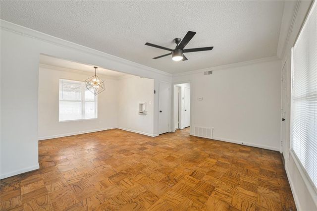 6104 S Villa Avenue, Oklahoma City, OK 73159