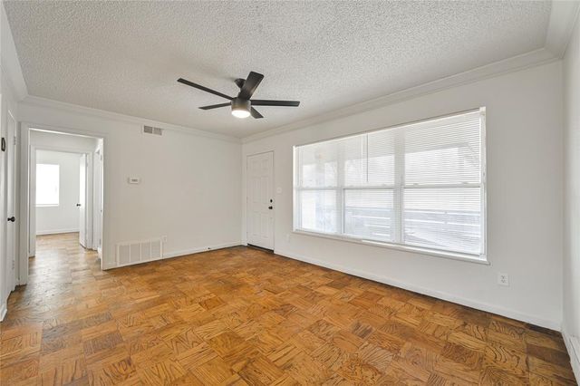 6104 S Villa Avenue, Oklahoma City, OK 73159