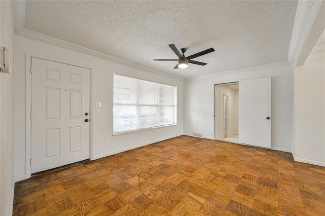 6104 S Villa Avenue, Oklahoma City, OK 73159