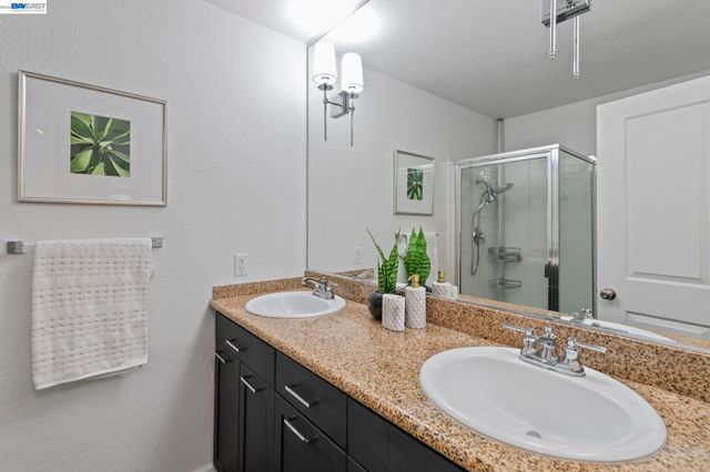 1087 Murrieta Blvd 331, Livermore, CA 94550