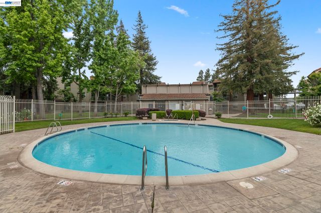 1087 Murrieta Blvd 331, Livermore, CA 94550