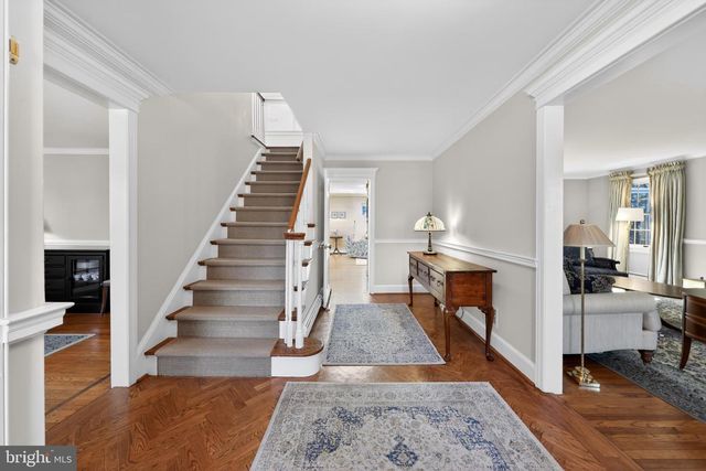 210 E OAK AVE, Moorestown, NJ 08057