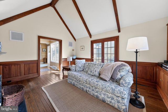 210 E OAK AVE, Moorestown, NJ 08057