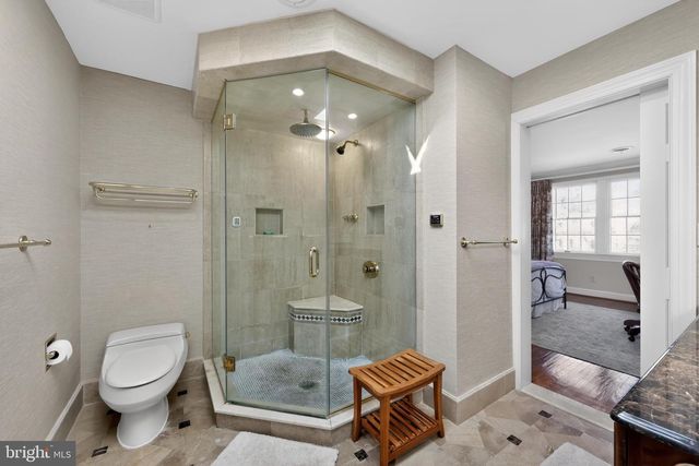 210 E OAK AVE, Moorestown, NJ 08057