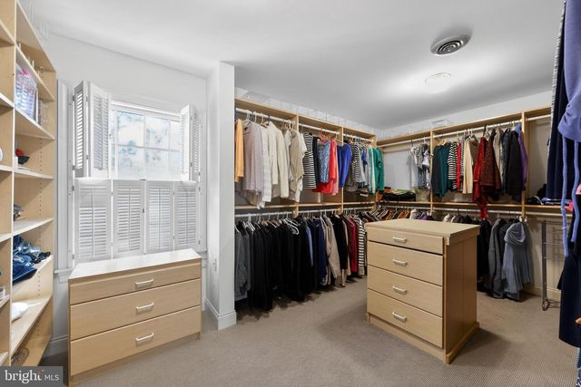 210 E OAK AVE, Moorestown, NJ 08057