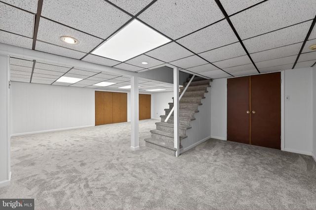 210 E OAK AVE, Moorestown, NJ 08057