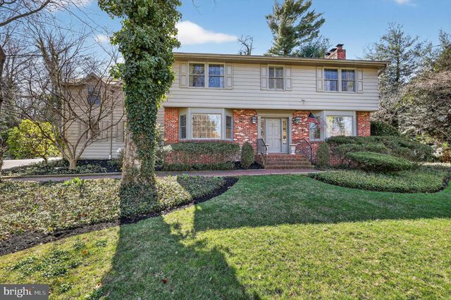 210 E OAK AVE, Moorestown, NJ 08057