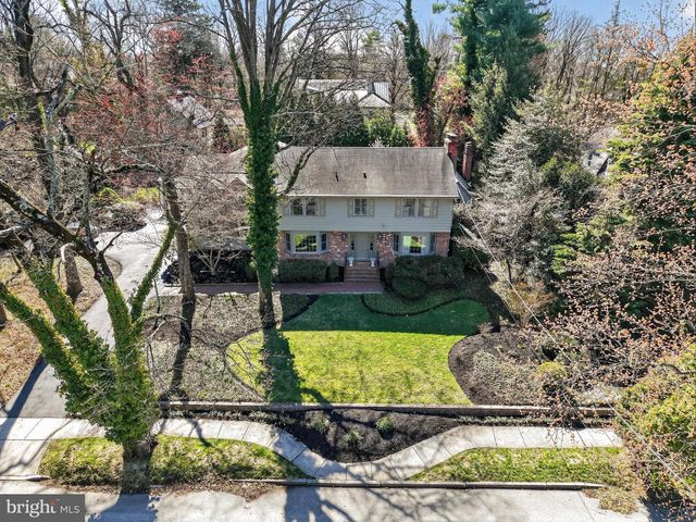 210 E OAK AVE, Moorestown, NJ 08057
