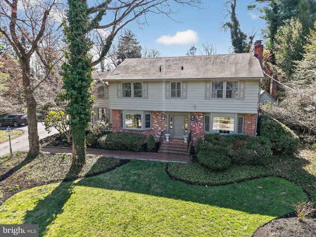 210 E OAK AVE, Moorestown, NJ 08057