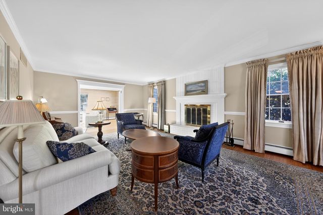 210 E OAK AVE, Moorestown, NJ 08057