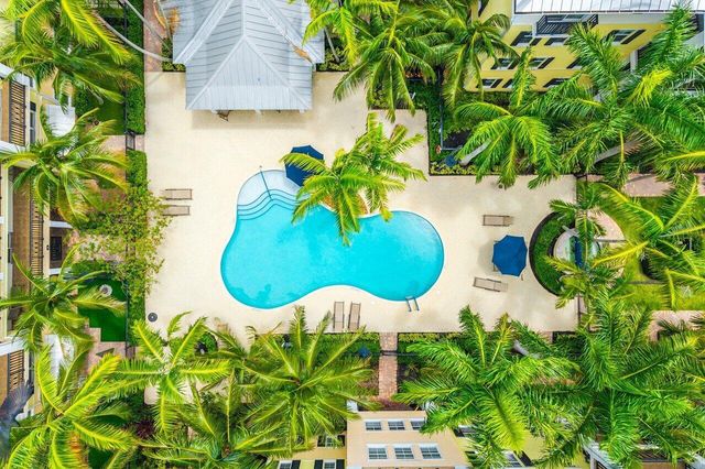 236 S Latitude Circle, Delray Beach, FL 33483