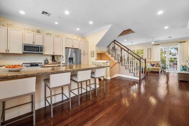 236 S Latitude Circle, Delray Beach, FL 33483