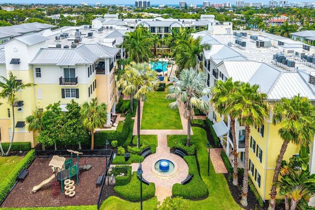 236 S Latitude Circle, Delray Beach, FL 33483