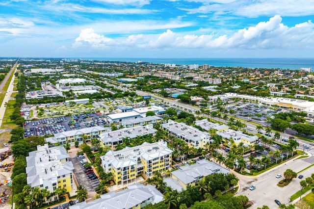 236 S Latitude Circle, Delray Beach, FL 33483