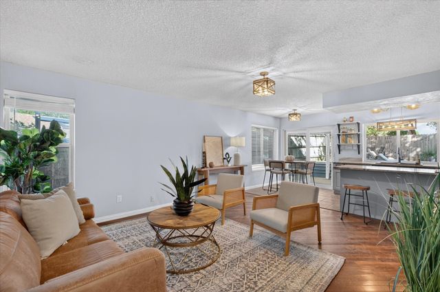 2801 Meandering Way, Bedford, TX 76021