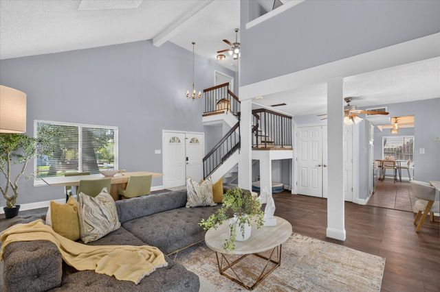 2801 Meandering Way, Bedford, TX 76021