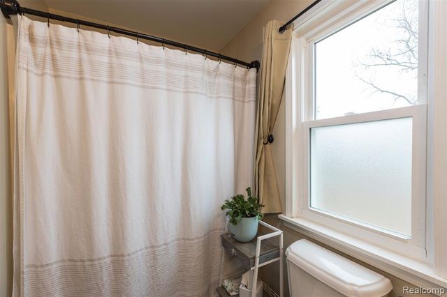 20307 Parkville Street, Livonia, MI 48152