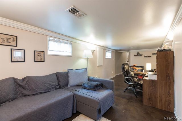 20307 Parkville Street, Livonia, MI 48152