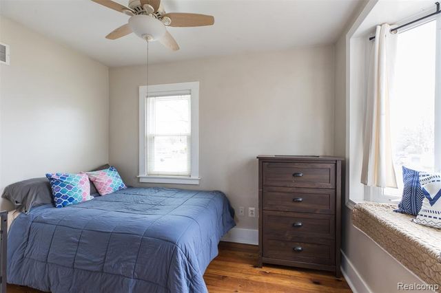 20307 Parkville Street, Livonia, MI 48152