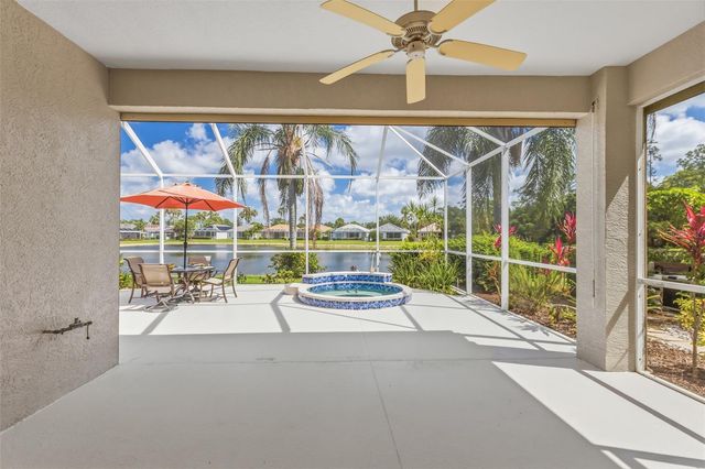 8669 54TH AVENUE CIRCLE E, Bradenton, FL 34211
