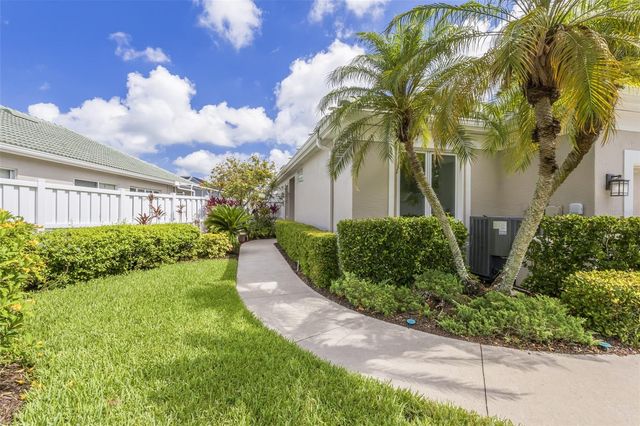 8669 54TH AVENUE CIRCLE E, Bradenton, FL 34211