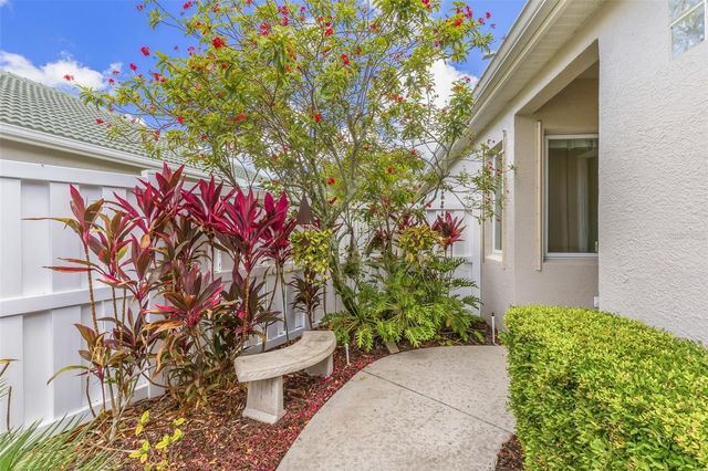 8669 54TH AVENUE CIRCLE E, Bradenton, FL 34211