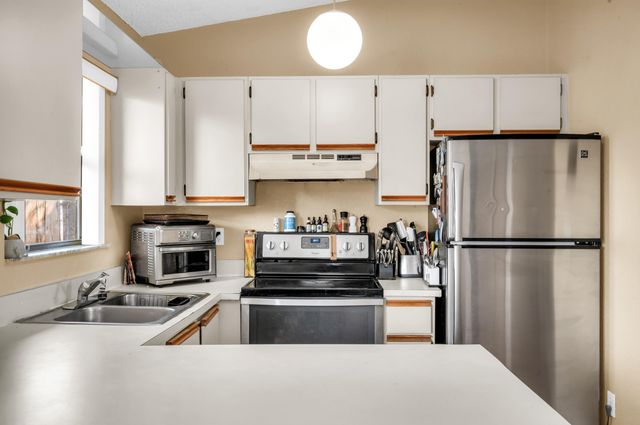 1010 NE 16th Street NE, Fort Lauderdale, FL 33304