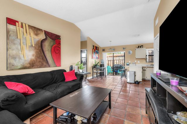 1010 NE 16th Street NE, Fort Lauderdale, FL 33304