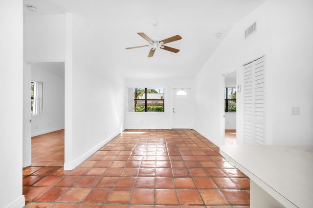 1010 NE 16th Street NE, Fort Lauderdale, FL 33304