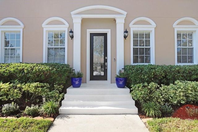 10026 SEYMOUR WAY, Tampa, FL 33626