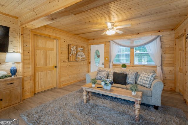 1370 &1372 Peggy Lane, Tunnel Hill, GA 30755