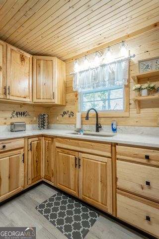 1370 &1372 Peggy Lane, Tunnel Hill, GA 30755