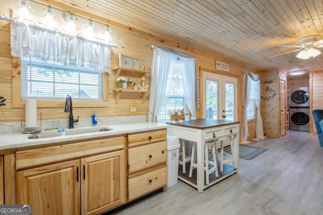 1370 &1372 Peggy Lane, Tunnel Hill, GA 30755