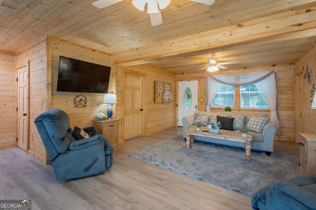 1370 &1372 Peggy Lane, Tunnel Hill, GA 30755