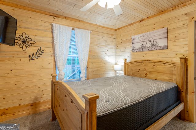 1370 &1372 Peggy Lane, Tunnel Hill, GA 30755