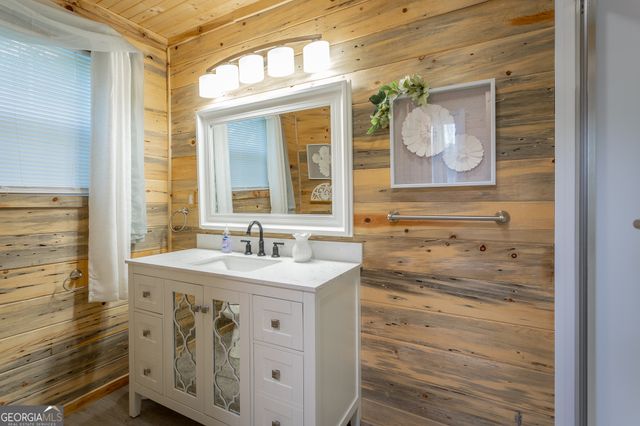 1370 &1372 Peggy Lane, Tunnel Hill, GA 30755