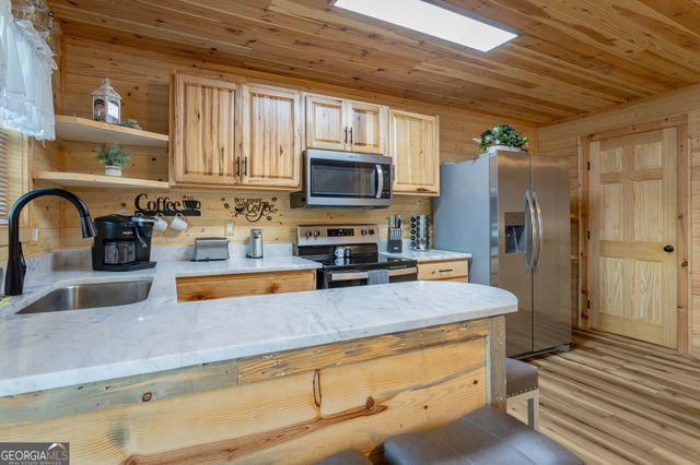 1370 &1372 Peggy Lane, Tunnel Hill, GA 30755