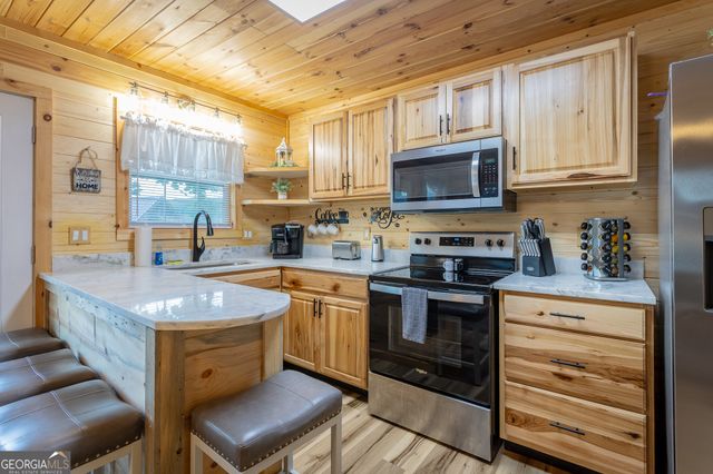 1370 &1372 Peggy Lane, Tunnel Hill, GA 30755