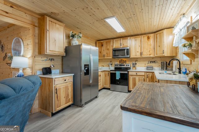 1370 &1372 Peggy Lane, Tunnel Hill, GA 30755