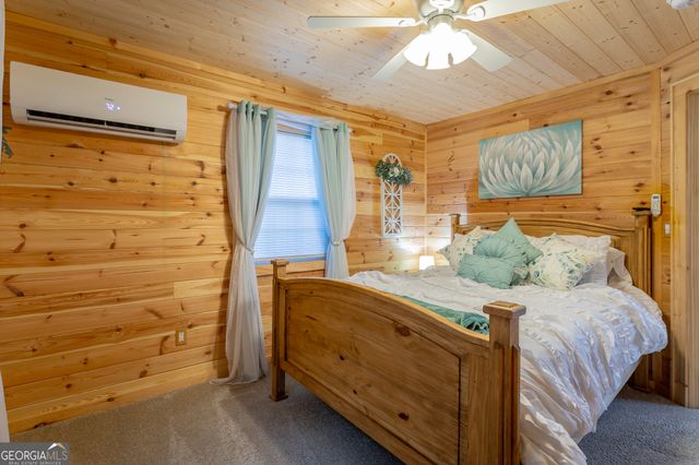 1370 &1372 Peggy Lane, Tunnel Hill, GA 30755