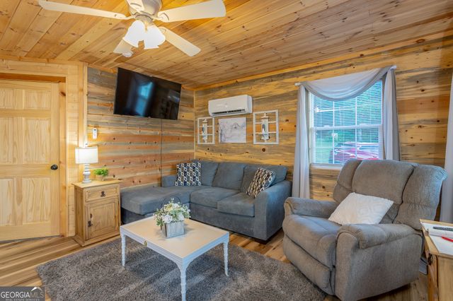 1370 &1372 Peggy Lane, Tunnel Hill, GA 30755