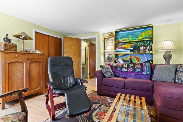 39 Hadley Rd, Framingham, MA 01701