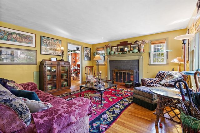 39 Hadley Rd, Framingham, MA 01701