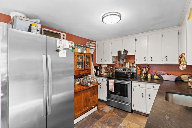 39 Hadley Rd, Framingham, MA 01701