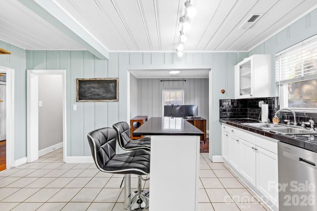 3521 Oakwood Avenue, Charlotte, NC 28205