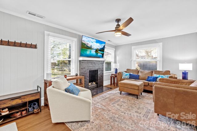 3521 Oakwood Avenue, Charlotte, NC 28205