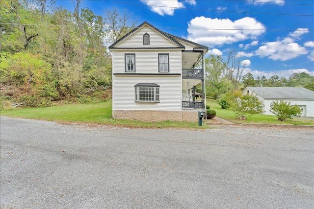 3617 Midland TRL, Covington, VA 24426