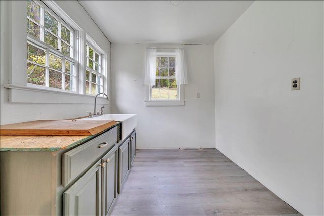 3617 Midland TRL, Covington, VA 24426