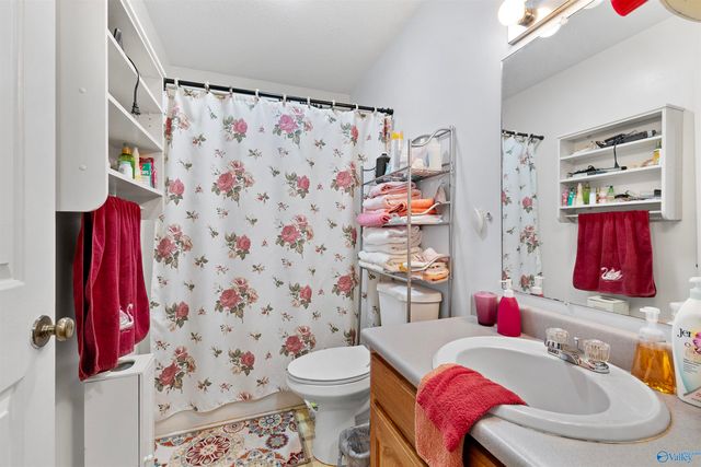 437 Old Six Mile Road, Somerville, AL 35670