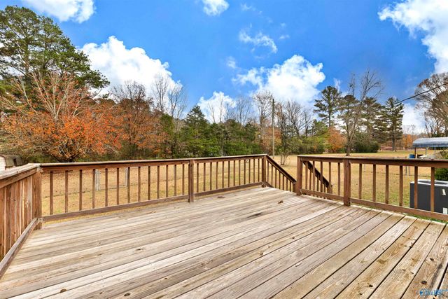 437 Old Six Mile Road, Somerville, AL 35670